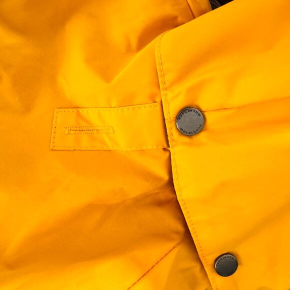 Maxbone Talon Raincoat | Medium - Picture 8 of 9